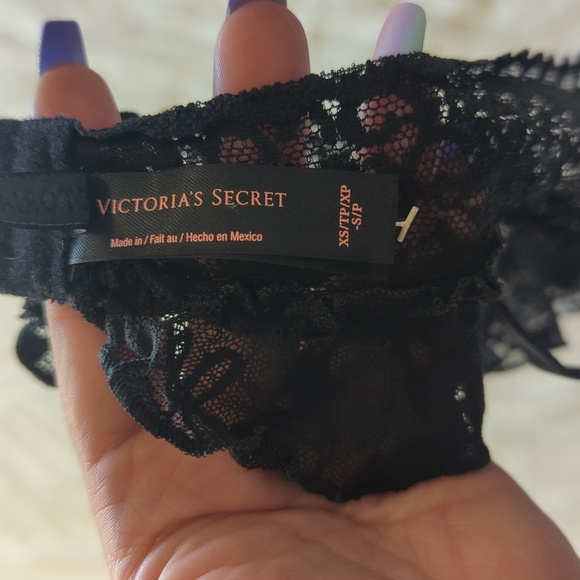 Like New Victoria's Secret Stocking Belt - Picture 8 of 10
